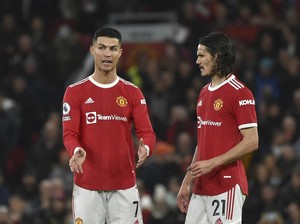 Solskjaer: Cavani yang Paling Menderita Ketika Ronaldo Balik ke MU