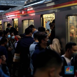 Siap-Siap! KA Listrik akan Hadir di Surabaya Sampai Bandung