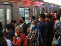 Hore Bocil Sudah Boleh Naik KRL, Tapi Ada Syaratnya Nih..