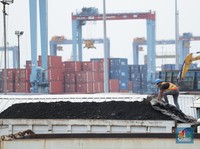 OJK Beri Pesan ke Bank & LPEI Soal Dukungan Kebijakan DHE SDA