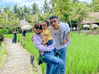 Jangan Kaget! Nih Sumber Kekayaan Kakak Beradik Fuji & Fadly