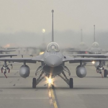 Semua Jet Tempur Turun, Negara Ini Latihan Perang Lawan China