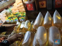 Turun Terus! Harga Minyak Goreng Jatuh, Terendah Jadi Segini
