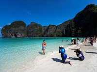 Thailand Siap Terima Turis Lewat Visa Bebas Karantina