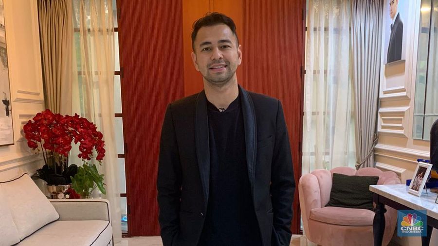 Raffi Ahmad (վ/ Valentina Angel)