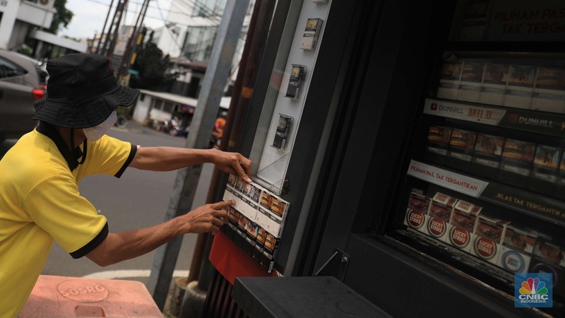 Ilustrasi penjual rokok di Jakarta (CNBC Indonesia/Muhammad Sabki)