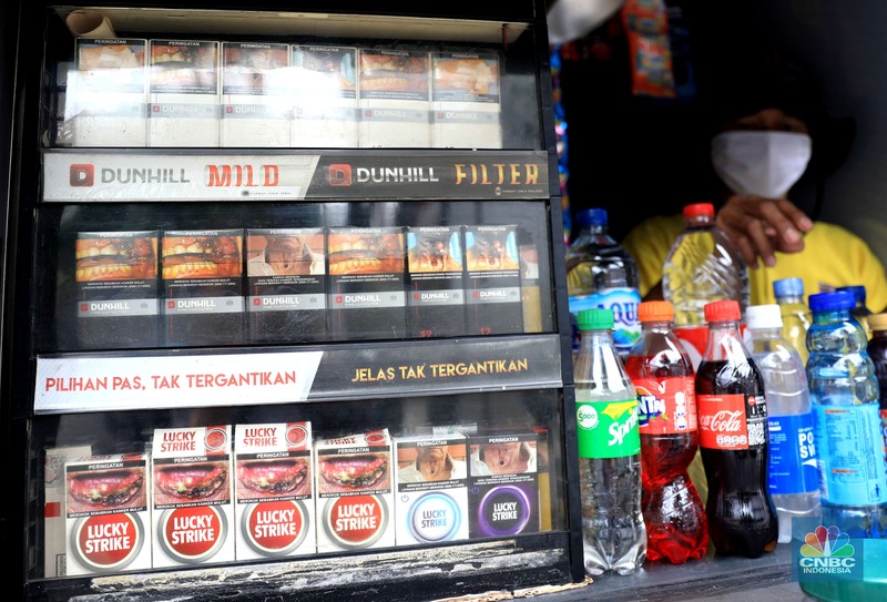 Ilustrasi penjual rokok di Jakarta (CNBC Indonesia/Muhammad Sabki)