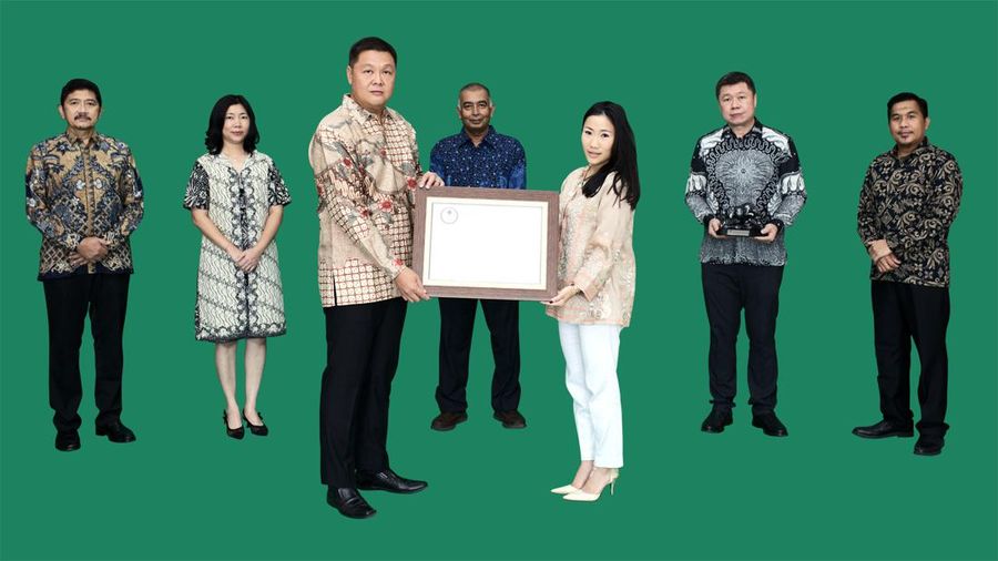 Perusahaan produsen panel listrik, PT Semacom Integrated Tbk (SEMA) hari ini mencatatkan saham perdana di Bursa Efek Indonesia, Senin 10 Januari 2022.