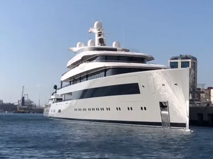 Enaknya Jadi Crazy Rich Pendiri WhatsApp, Piknik Terus Naik Kapal Pesiar