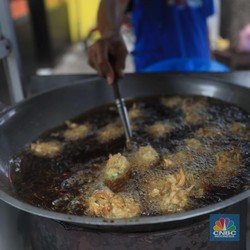 Harga Minyak Goreng Masih Mahal, Gimana Nih Pak Luhut?