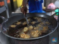 Harga Minyak Goreng Masih Mahal, Gimana Nih Pak Luhut?