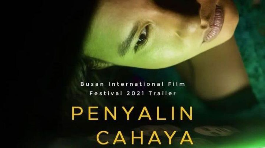 Poster film Penyalin Cahaya. (Tangkapan layar nstagram @penyalincahaya)