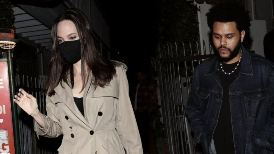 The Weeknd dan Angelina Jolie (Tangkapan layar)