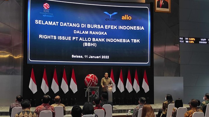 Chairul Tanjung di Bursa Efek Indonesia (CNBC Indonesia/Andrean Kristianto) Chairul Tanjung di Bursa Efek Indonesia (CNBC Indonesia/Andrean Kristianto)