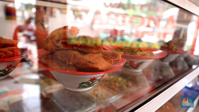 Taktik Warteg saat Harga Plastik Naik dan WFH Setiap Hari Jumat