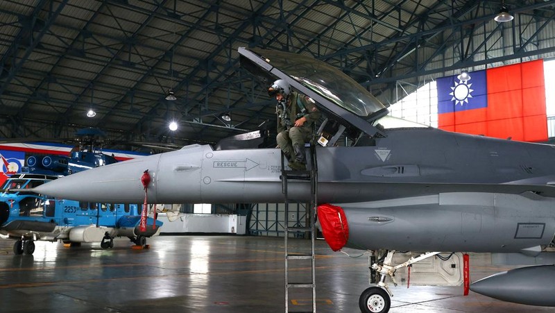 Jet tempur F-16V (REUTERS/ANN WANG)
