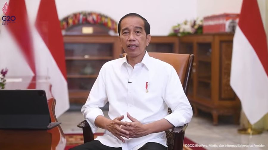 Pernyataan Presiden Jokowi tentang Vaksinasi Dosis Ketiga, Istana Merdeka, Selasa (11/1/2022). (Tangkapan layar youtube Setpres RI)