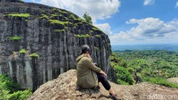 Kisah Gunung Api Purba Nglanggeran: Dari Dasar Laut, Meletus, dan Menjadi Ikon