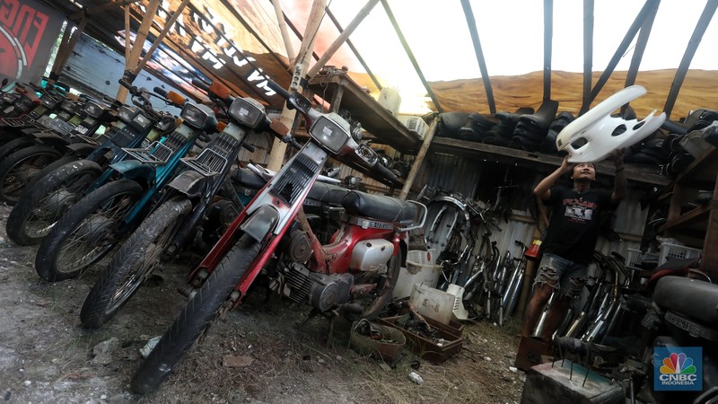 Kolektor motor tua (CNBC Indonesia/Andrean Kristianto) Kolektor motor tua (CNBC Indonesia/Andrean Kristianto)