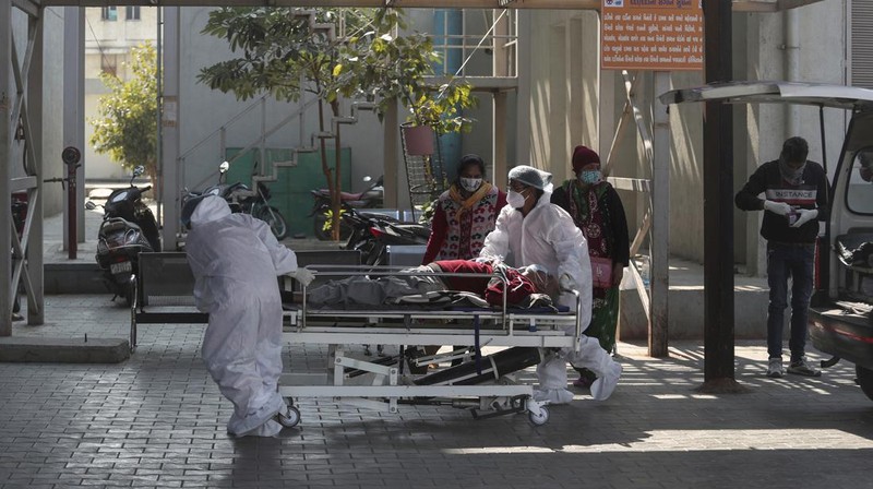 Lonjakan kasus covid-19 di India (AP/Ajit Solanki)
