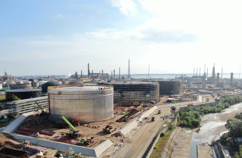 Proyek Kilang Raksasa Pertamina Balikpapan (Dok: Pertamina) Proyek Kilang Raksasa Pertamina Balikpapan (Dok: Pertamina)