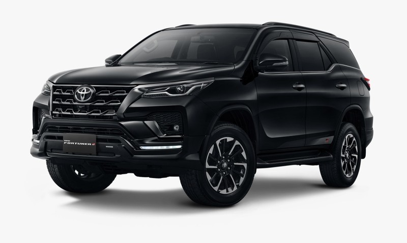 All New Land Cruiser dan New Fortune (CNBC Indonesia/Ferry Sandi) All New Land Cruiser dan New Fortune (CNBC Indonesia/Ferry Sandi)
