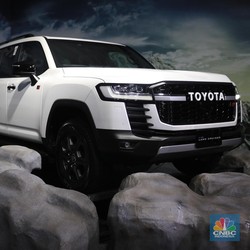 Beli Land Cruiser Inden Sampai 4 Tahun, Toyota Minta Maaf!