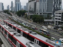 Bos KAI Akui Proyek LRT Beban, Desain Tak Benar Sejak Awal