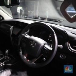 Toyota Juara! Ini Merek Mobil Bongsor Terlaris 2024-Harga Terbaru 2025