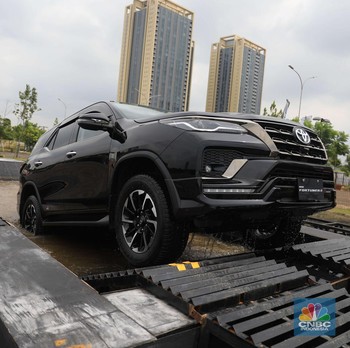 Tampang & Spek New Toyota Fortuner dan All New Land Cruiser