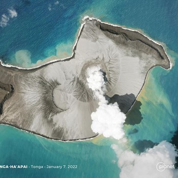 Ini Letusan Gunung Tonga Pemicu Tsunami Melalui Citra Satelit
