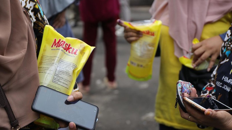 Bazar Minyak Goreng Murah (CNBC Indonesia/Tri Susilo)