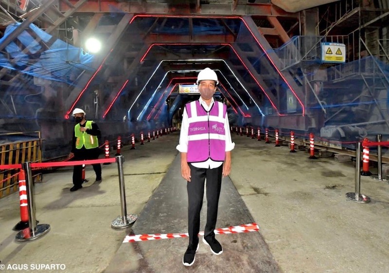 Keterangan Pers Presiden RI, Jokowi Setelah Meninjau Pintu Masuk Tunnel 2 Proyek KCJB, 17 Januari 2022