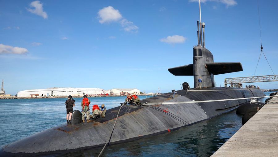 Kapal Selam USS Nevada (SSBN 733) di Guam (Twitter/@Pacificsubs)