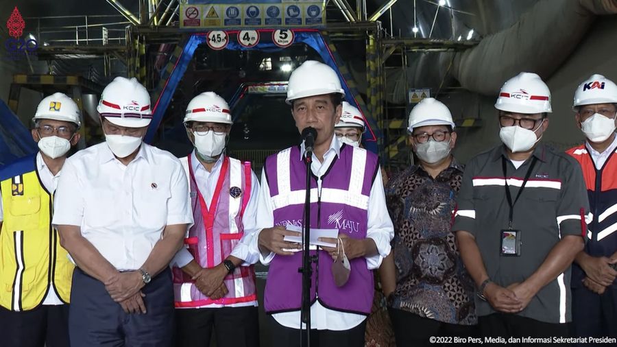 Keterangan Pers Presiden RI, Jokowi Setelah Meninjau Pintu Masuk Tunnel 2 Proyek KCJB, 17 Januari 2022