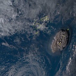 Lokasi Gunung Tonga yang Meletus & Buat Tsunami, Dekat RI?