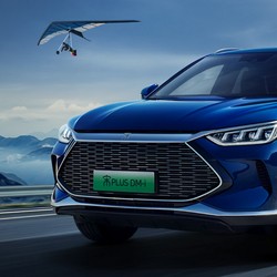 Mobil Tesla China Laris Manis, Elon Musk Puyeng