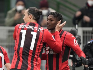 Cara Ibrahimovic Lecut Rafael Leao: Tak Beri Pujian jika Main Bagus