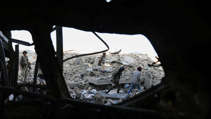 A view of a house hit by Saudi-led air strikes in Sanaa, Yemen, January 18, 2022. REUTERS/Khaled Abdullah