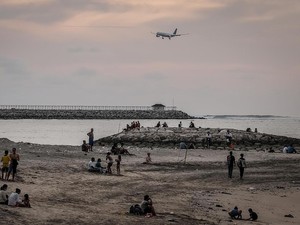 Video: DPR Soroti Letak Destinasi Wisata Dekat Tambang-Limbah