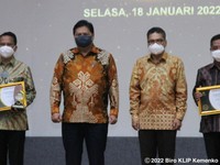 BRI Dinobatkan sebagai Penyalur KUR Terbaik 2021