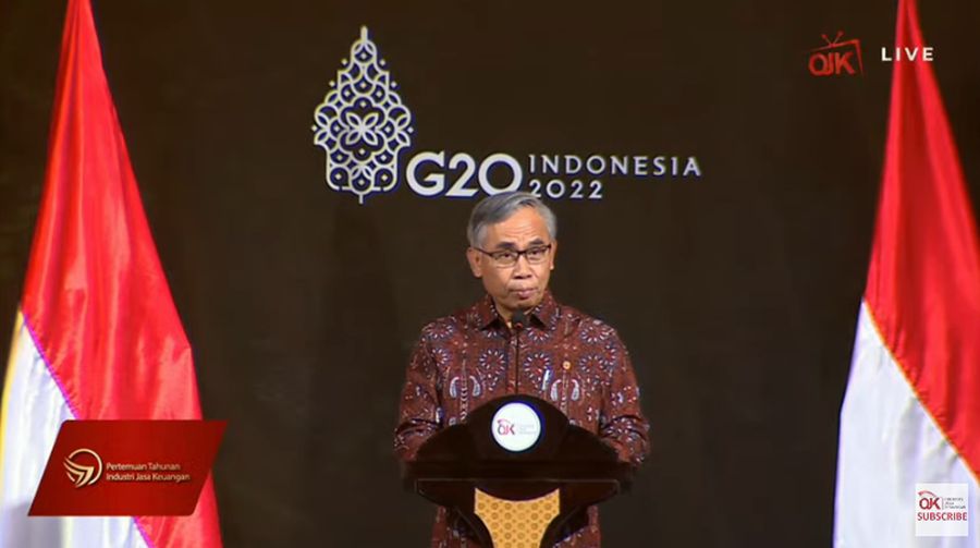 Ketua Dewan Komisioner Otoritas Jasa Keuangan (OJK) Wimboh Santoso Saat Pertemuan Tahunan Industri Jasa Keuangan 2022 dan Peluncuran Taksonomi Hijau Indonesia (Tangkapan Layar Youtube Jasa Keuangan)