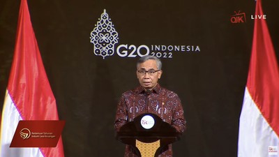 Ketua Dewan Komisioner Otoritas Jasa Keuangan (OJK) Wimboh Santoso Saat Pertemuan Tahunan Industri Jasa Keuangan 2022 dan Peluncuran Taksonomi Hijau Indonesia (Tangkapan Layar Youtube Jasa Keuangan)