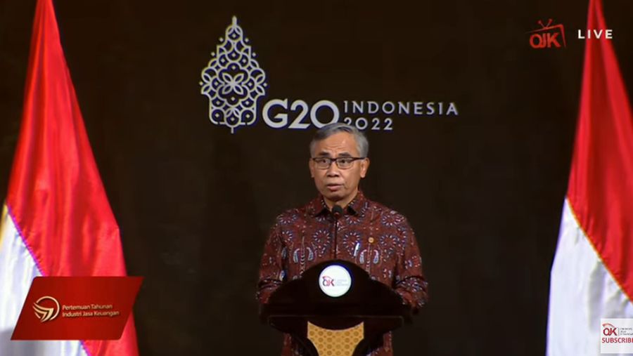 Ketua Dewan Komisioner Otoritas Jasa Keuangan (OJK) Wimboh Santoso Saat Pertemuan Tahunan Industri Jasa Keuangan 2022 dan Peluncuran Taksonomi Hijau Indonesia (Tangkapan Layar Youtube Jasa Keuangan)