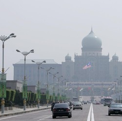 Heboh 130 WNI Ditangkap Malaysia, Ada Apa?