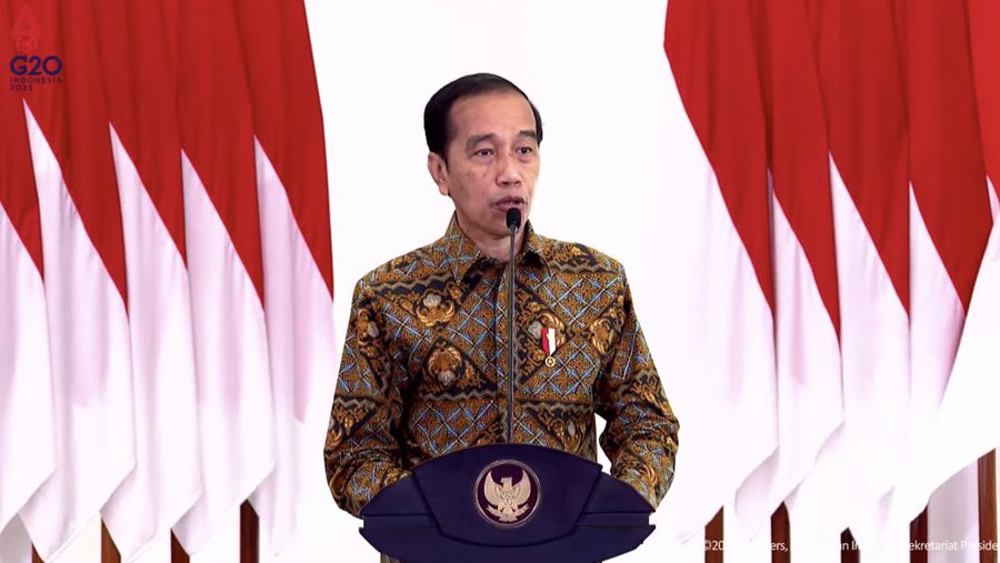 Presiden RI Jokowi memberi pidato di acara Pertemuan Tahunan Industri Jasa Keuangan dan Peluncuran Taksonomi Hijau, 20 Januari 2022. (Tangkapan Layar Youtube Sekretariat Presiden RI)