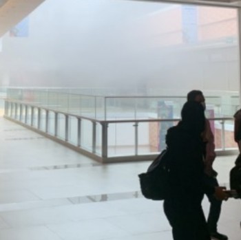 Suasana Menegangkan Saat AEON Mall Sentul Kebakaran