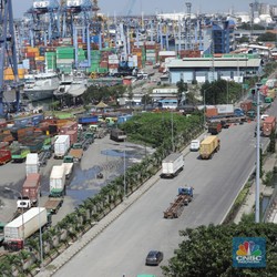 Jokowi Target Biaya Logistik Turun Jadi 8% di 2045