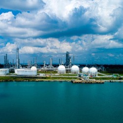 Di Masa Transisi, Kilang Pertamina Jaga Pasokan BBM & LPG