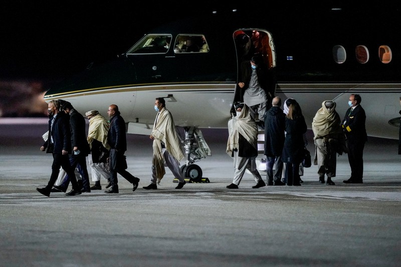 AFGHANISTAN-NORWAY/ Representatives of the Taliban arrive in Norway to have talks with Western representatives about human rights and emergency aid, in Gardermoen, Norway, January 22, 2022. NTB/Terje Bendiksby via REUTERS ATTENTION EDITORS - THIS IMAGE WAS PROVIDED BY A THIRD PARTY. NORWAY OUT. NO COMMERCIAL OR EDITORIAL SALES IN NORWAY.